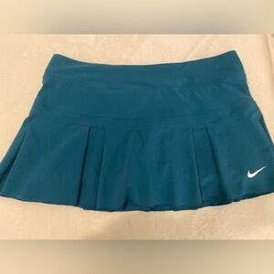 NIKE Dri-Fit Tennis Skirt